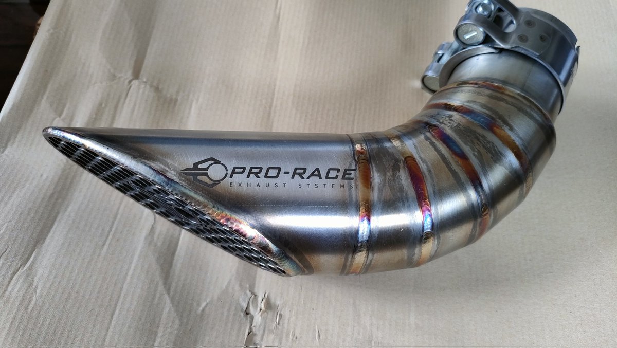 FeelBeat4's tweet photo. brand new exhaust!
#スヴァルトピレン
#ハスクバーナ
#PRORACE https://t.co/YtgTFccyhS