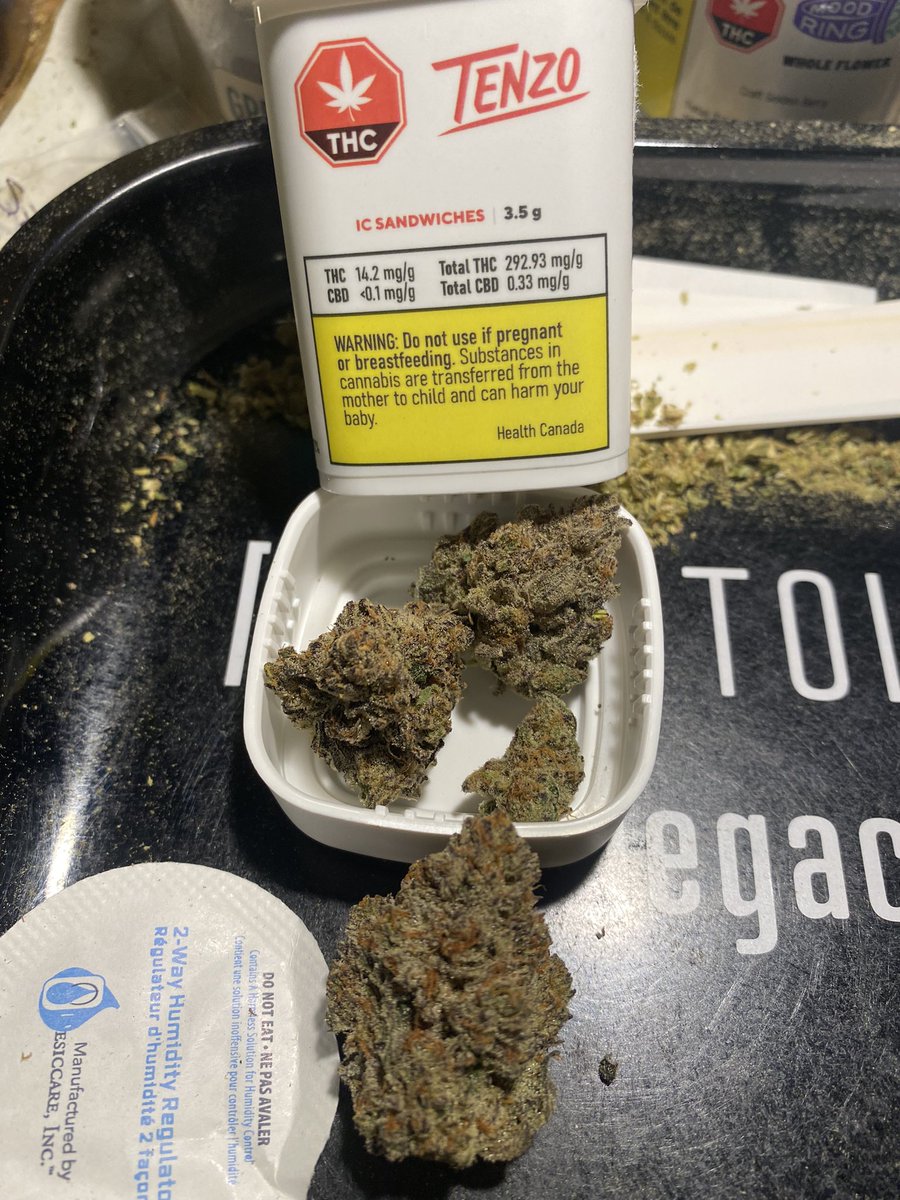 Dang #Tenzo killin it! Wow <a href="/nort604/">Norton Singhavon (Nort) 🇨🇳🇨🇦</a> this is spectacular smoke 💨💨💨💨💨💨💨💨💨💨👌🏻 IC Sandwiches is a homerun 

The Strike brings new smoke into the shop today <a href="/Glenmore420/">Cannasseurs Cannabis</a> !!