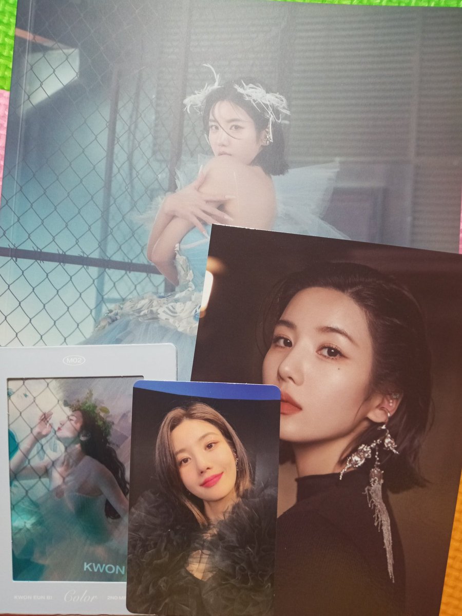 kewonbi's tweet photo. thank you so much for the give away po!! @kcat_inthebox 🥰 https://t.co/cTmX0kjEkg