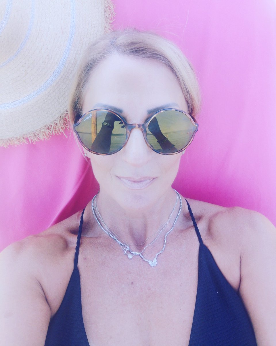 Aristea raf tweet media