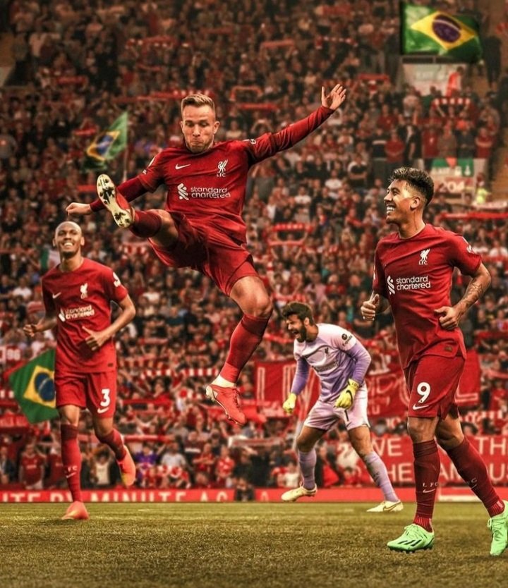 JohnsenStle's tweet photo. Our Brazilian boys! 🇧🇷
#YNWA 🔴 #UpTheReds https://t.co/vHyK3fpO25