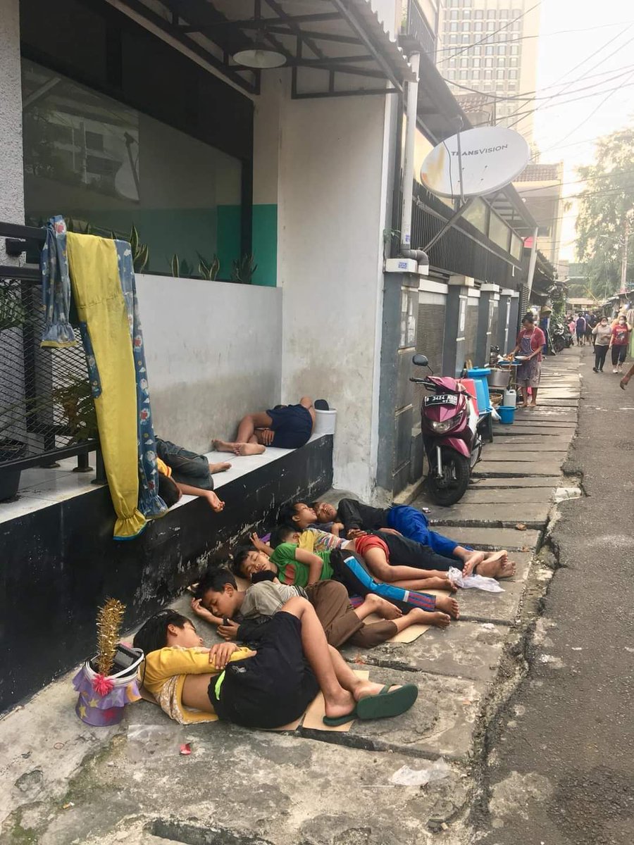 ChovaHerman's tweet photo. Andai Aku Anak Pak Sambo,Pastilah Aku Dibela Kak Seto🤣🤭 https://t.co/pWLBbLRwJ1