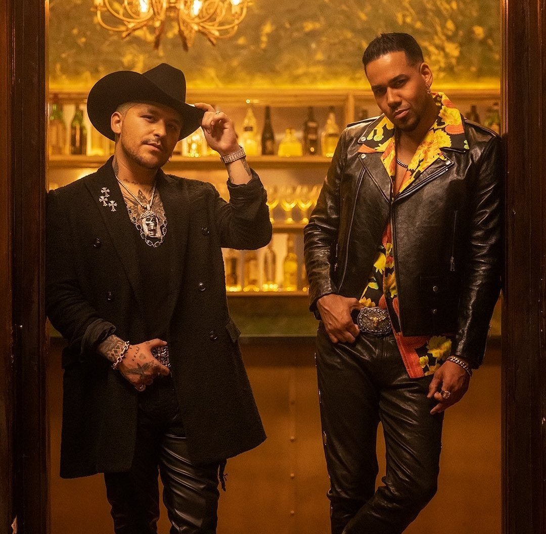 NodalEncantada's tweet photo. Christian Nodal y Romeo Santos! https://t.co/NqYYFo7Mmd