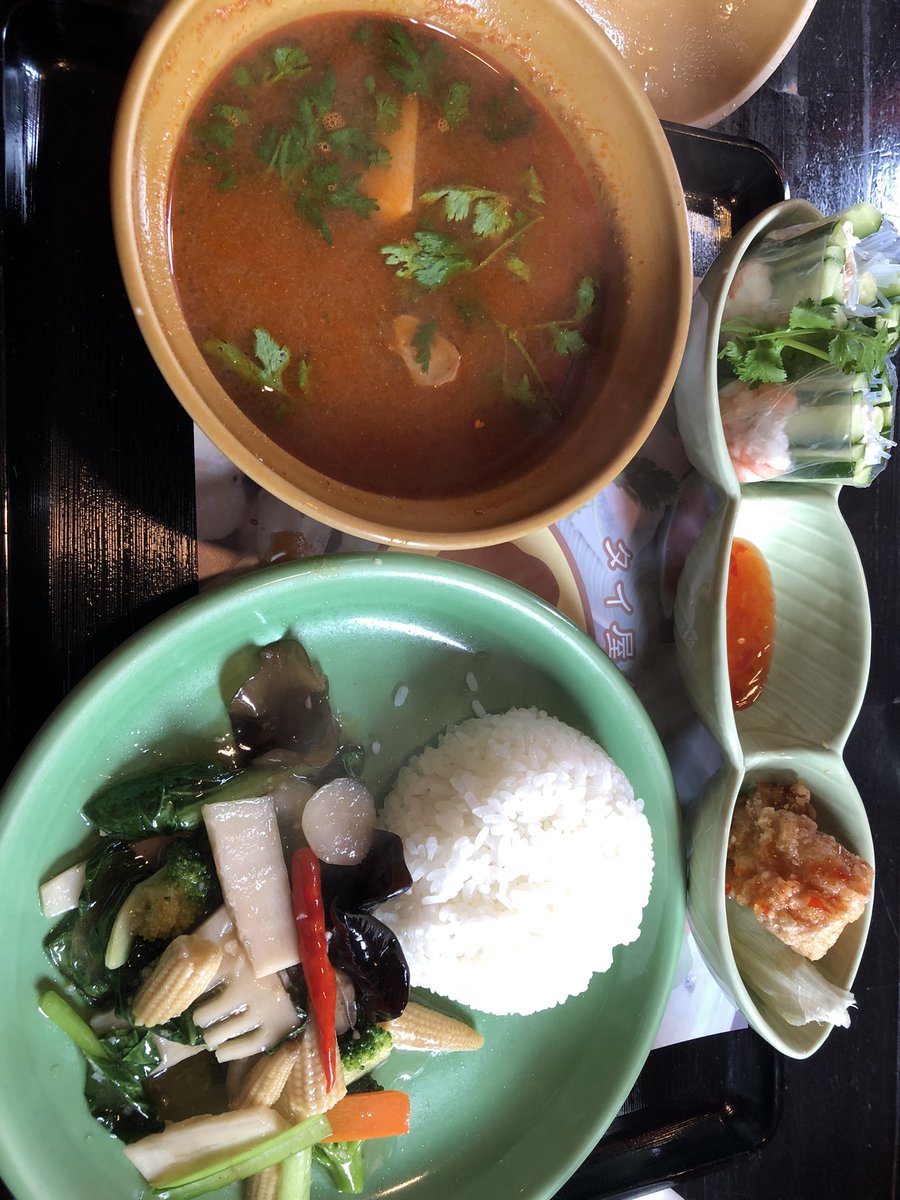 幸せ
でも次回からトムヤムクン頼むのやめる( ¯ω¯ )
辛すぎる
