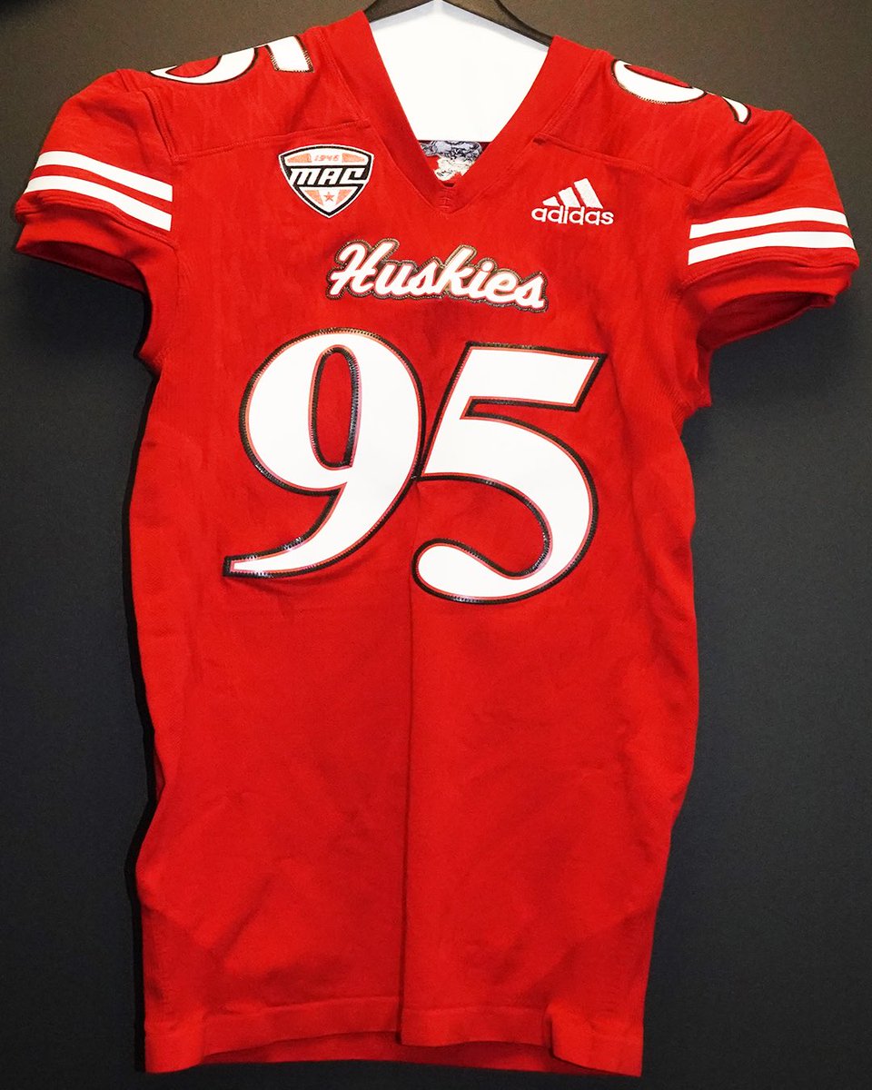 Want one of tonight’s Retro-Refresh jerseys to call your own? Bid now at 2022NIUJerseys.givesmart.com! 

Bidding is open until 5 pm on Friday, September 9

#GoHuskies #TheHardWay 🤘🏈