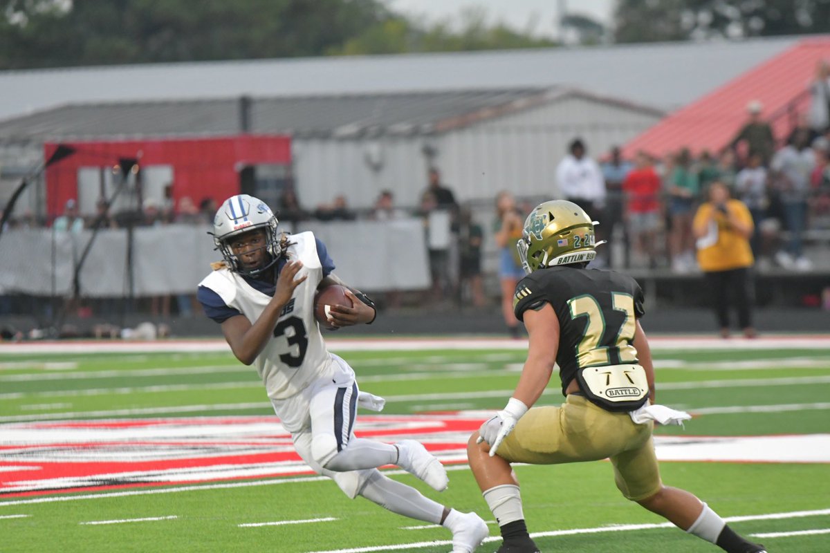 woccisd's tweet photo. FINAL SCORE WOS 38-LCM 32! #wosfootball #westorangestark #WOSMUSTANGS https://t.co/DUzvWOH3nM