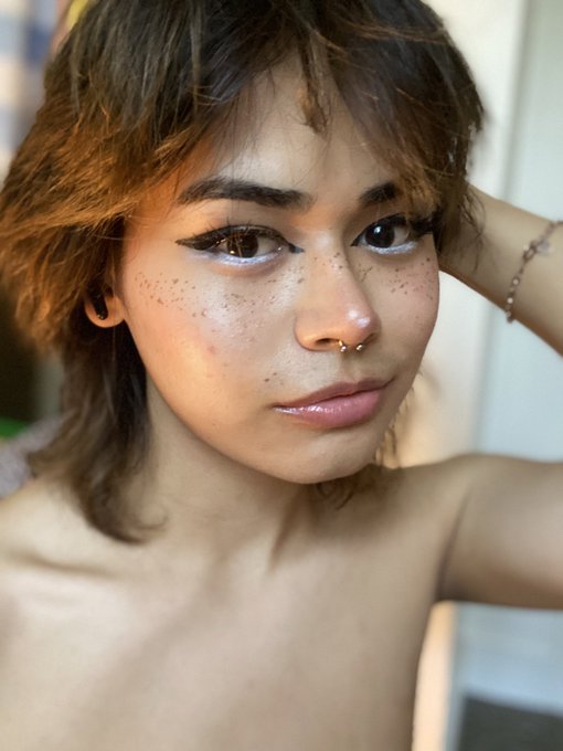 It&rsquo;s past my bedtime 😪 https://t.co/s7rAf7xVhJ