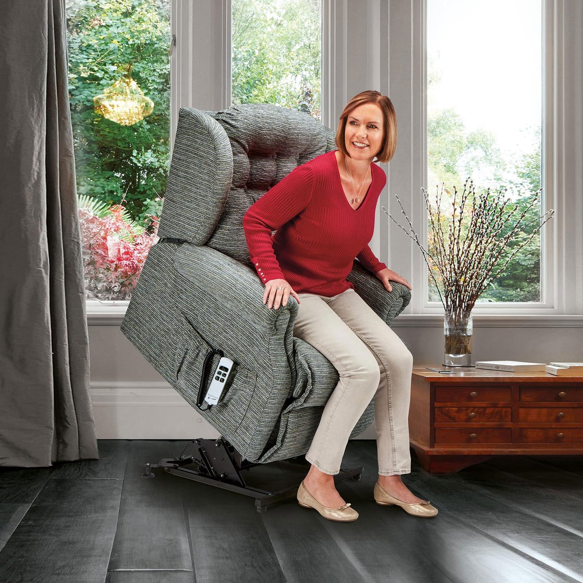 RelaxBeds's tweet photo. Did you know that if you have a long term mobility issue you maybe exempt from paying VAT on a chair like this?
Sufferers of arthritis, rheumatism, MS, poor circulation and other mobility restrictions qualify for 0% VAT on electric riser recliner chairs: https://t.co/K7Iat9B2Hl https://t.co/7HmB2lk4O2