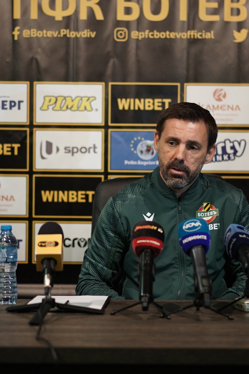 Botev_EN's tweet photo. 💭 Our head coach Željko Kopić gave a press conference before the derby with Lokomotiv (Plovdiv).
📺 Watch Now: https://t.co/23xxLDEH5O
#LokoBotev #Kopic https://t.co/gF3JAChPSw