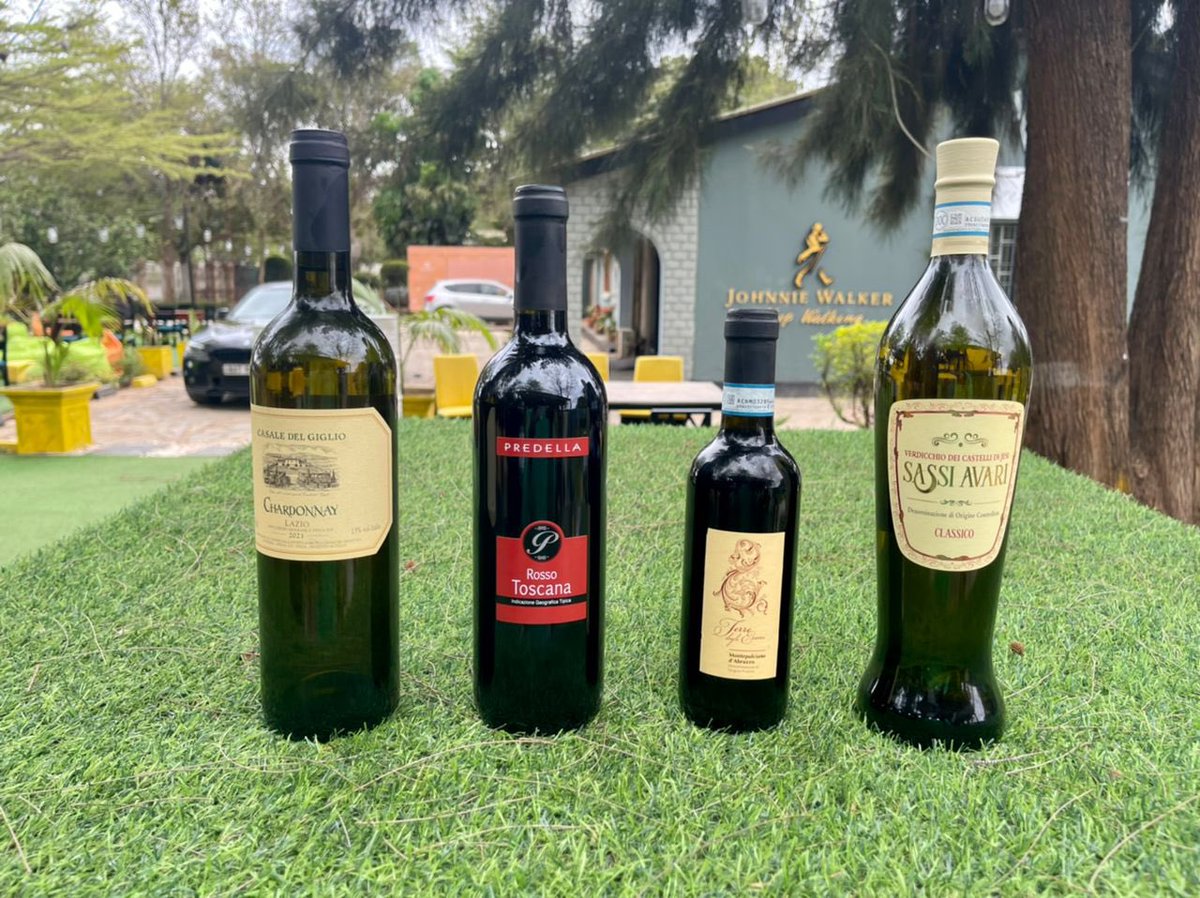 SeventeenZm's tweet image. Home is where we serve you the best premium wines with pleasant flavors &amp;amp; taste that matches your predilection 🍾
  Home is @SeventeenZm restaurant ❣️

#WeekendWines
#seventeenzm
#theperfectplacetorelax