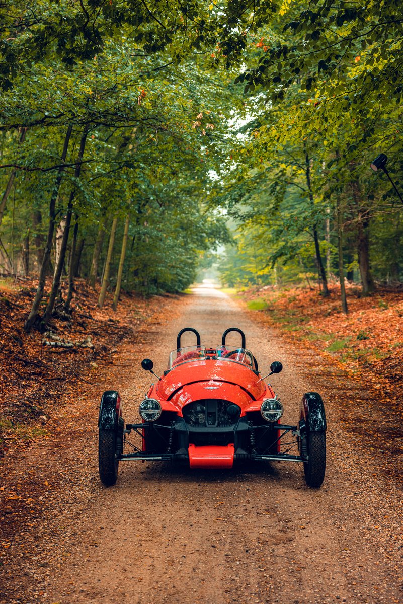 morganmotor's tweet photo. Working alongside Louwman, we were privileged to help curate a display of three-wheeled Morgans and celebrate the arrival of #Super3. The display included a 1910 Runabout and a host of original three-wheelers, as well as examples of the latest Super 3.
#Morgan #MorganCars #MSCCH https://t.co/f895qOP48a