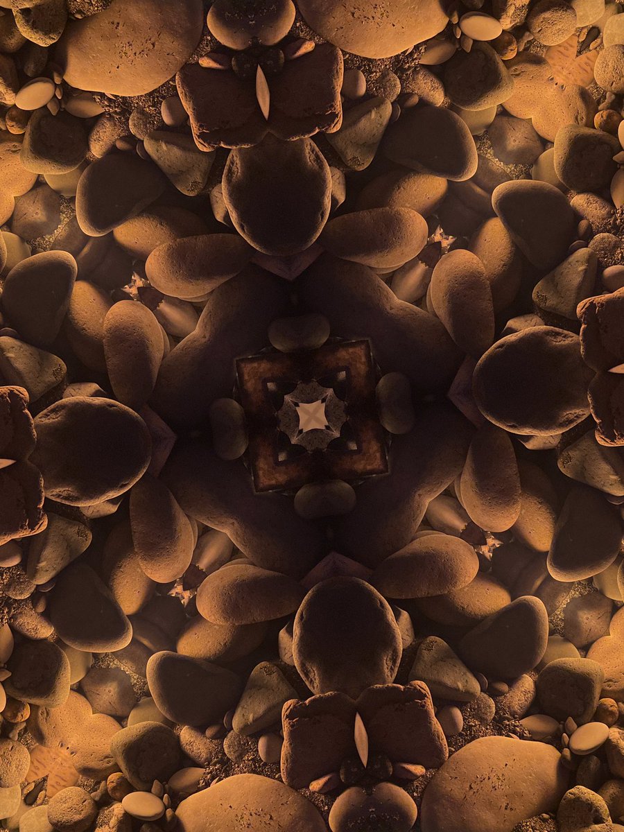 NikoNako888's tweet photo. .:. I love fire… next to the fires I feel my antiquity…. I feel cozy and safe... in my first mushroom experience, I felt an eternal connection with fire... inseparable from fire...
#VisualArt #Digital #BlackSea #Gonio #kaleidoscope https://t.co/6vLTbuZl2y