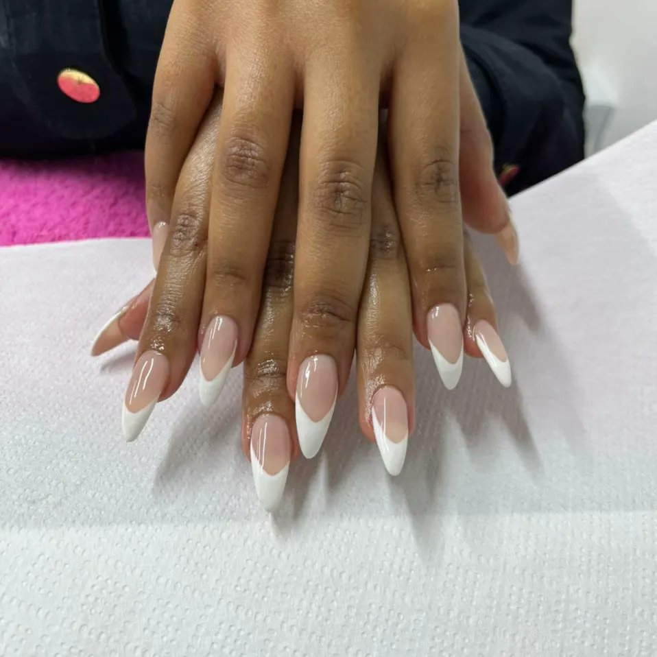 ObedienceSwirri's tweet photo. Do your nails and lashes at a very affordable prices. I'm based in Braamfontein and my WhatsApp and contact number is 0630130125.#GirlsTalkZA #nailstech https://t.co/ZjKCD9jqHm