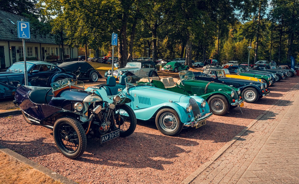morganmotor's tweet photo. Working alongside Louwman, we were privileged to help curate a display of three-wheeled Morgans and celebrate the arrival of #Super3. The display included a 1910 Runabout and a host of original three-wheelers, as well as examples of the latest Super 3.
#Morgan #MorganCars #MSCCH https://t.co/f895qOP48a