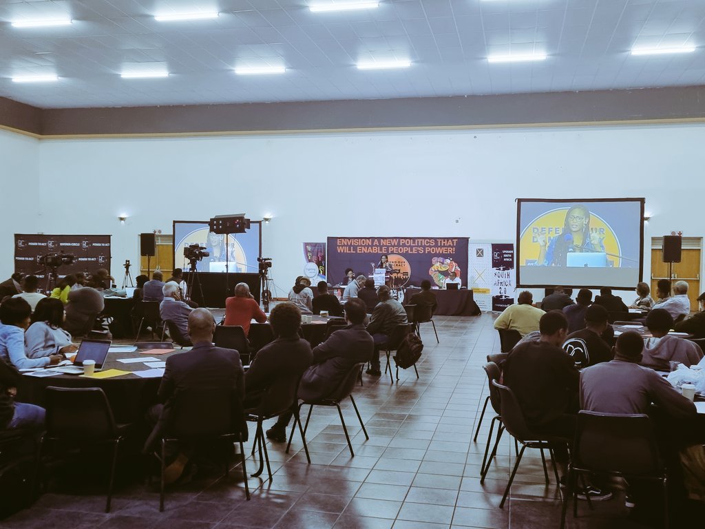 rivonia_circle's tweet photo. [ELECTORAL REFORM INDABA]

We have started the Electoral Reform Indaba to deepen the debate on changing the SA voting system.

Beyond adding independent candidates, how do we build an electoral system that's fit for purpose?

#ConversationCircles
#PowertoAct https://t.co/hSyhNNnLCx