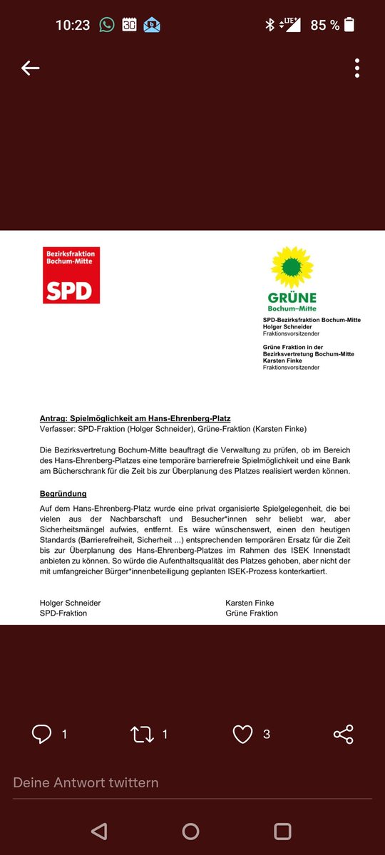 gruenebochum's tweet photo. Ein #Update zum #Spielplatz auf dem Hans-Ehrenberg-Platz: die BV Mitte wird ebenfalls aktiv und @BarbaraJessel1 steht schon in den Startlöchern, um sich mit den Anwohner*innen über Lösungen auszutauschen. https://t.co/YnDWf5LHu3