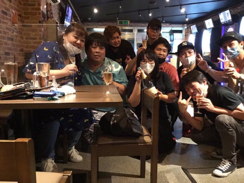 hachi_takuya_h's tweet photo. やぶさめ18:00オープンです！先日スタッフのちーちゃん���卒業してしまいましたが今日から新しいスタッフが入りました！りきまるです！ダーツも初心者で真面目な子なのでみんな遊んであげてください^ ^ 本日はち、りきまるでお待ちしております！ https://t.co/uoXZFONZNT