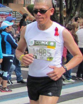 gruizcun's tweet photo. No es recomendación.

Es experiencia de vihda, que es muy diferente.

Que nada, ni nadie, ni el VIH, te diga que no puedes.

"Me decían: sí tienes VIH, no puedes correr un #Maratón te vas a morir..."

Bueno, asumamos el reto con responsabilidad y corramos.

#RunVih https://t.co/aDdFeFjken