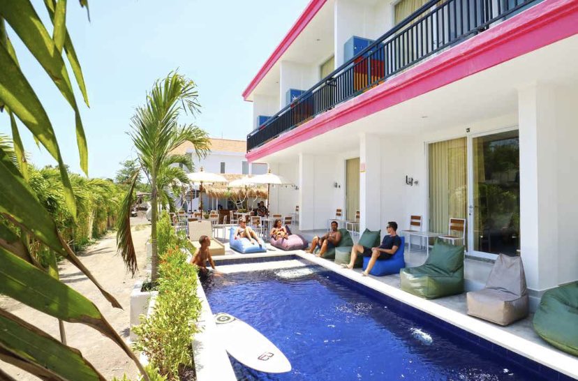 kyqnstr's tweet image. a thread..

Rekomendasi Hostel murah di Bali! cocok buat kalian yang mau backpackeran, mulai dari 75ribu!!! ada kolam renangnya juga !