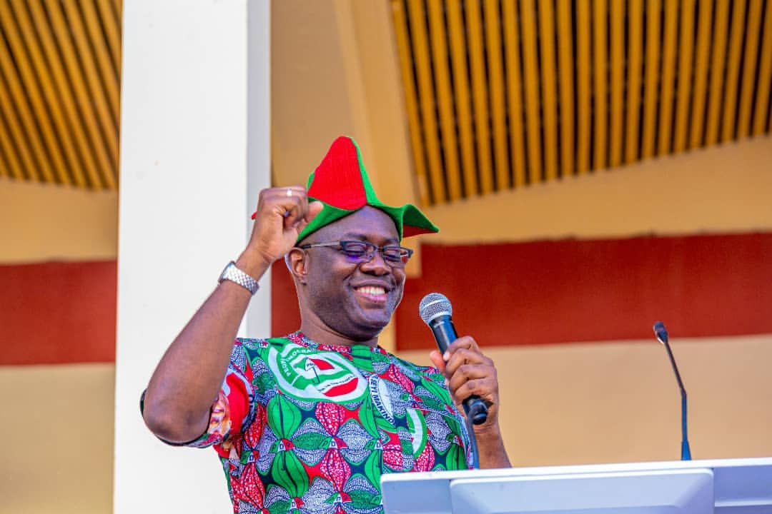 omobabaseyi's tweet photo. SEYI LEEKAN SI 4+4=8 #seyiagain
@seyibaba3 @_AkeemOlatunji @seyimakinde @seyi_again @seun_laurel https://t.co/sCsB0WQhX6