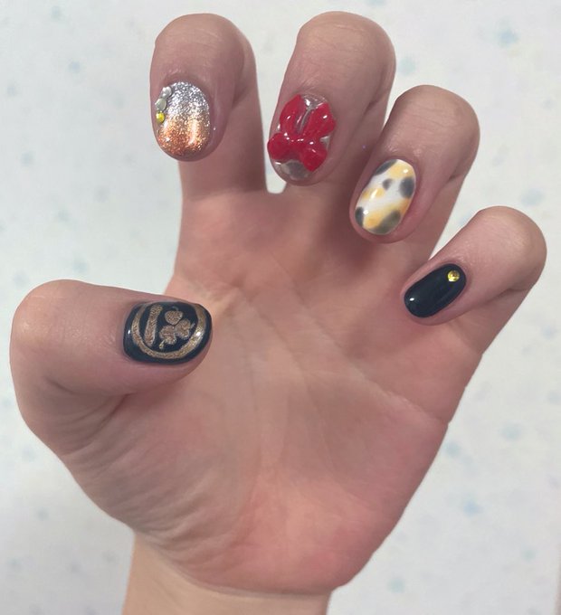 爪みてかわいい〜😭😭😭南泉くんです😭😭😭😭🐈🐈🐈🐈🐈 