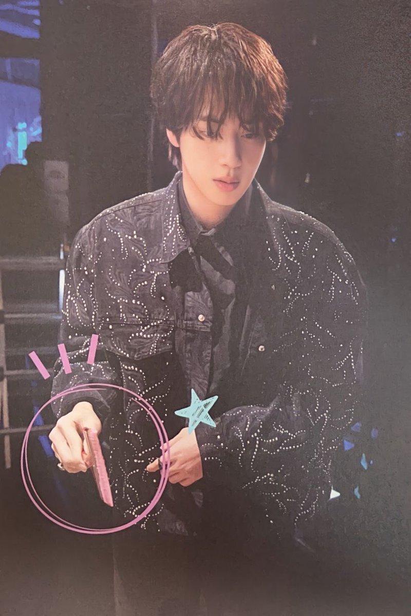 borahae_BTS's tweet photo. — Scan del decobook del D'Festa 2022.
#bts #btsdfesta #dfesta https://t.co/Okocp62Ig7