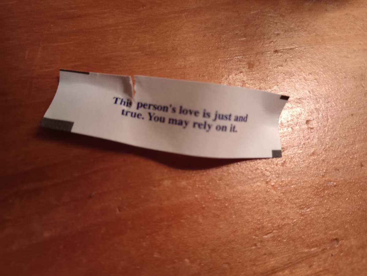 undefinedandro's tweet image. GUYS LOOK AT MY FORTUNE COOKIE