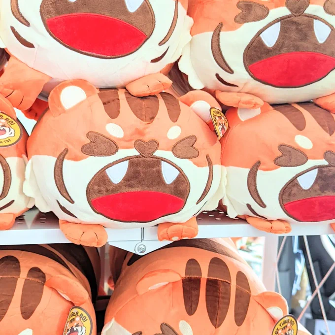 I'll be at Halls Lane from 12PM–5PM on that Saturday with new and unreleased merch!This includes the tiger plushies, new sticker designs, and new sticker books!If you're in the area, I hope to see you there! 