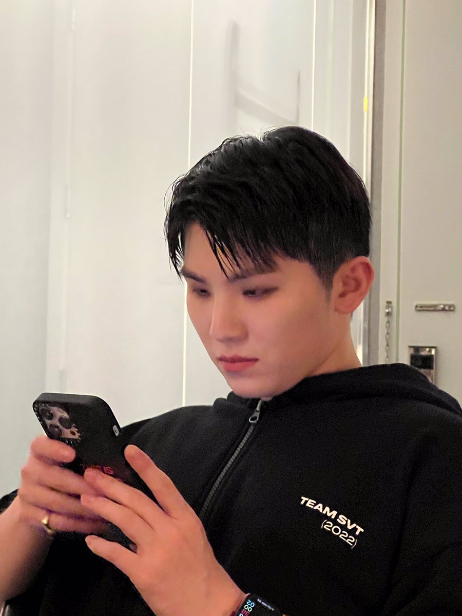 photo by mingyu 🖤