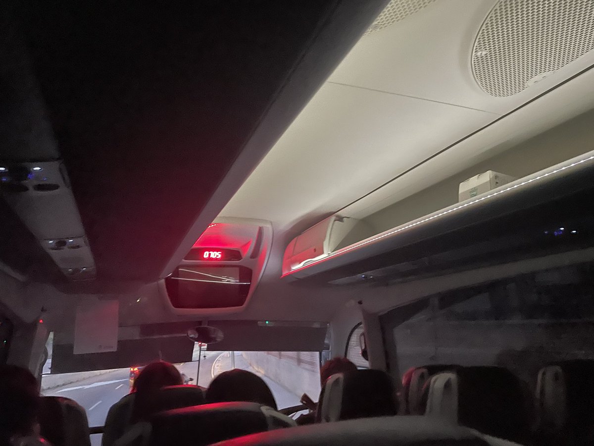 Hoy hemos madrugado un poquito más, para celebrar la #jornadadelvalorFEC en <a href="/VedrunaPamplona/">FEC Vedruna Pamplona</a>, junto a nuestros compañeros de <a href="/fecnscz/">Colegio FEC Ntra. Sra. del Carmen - Carmelitas</a> @fecsraa y <a href="/fecnsp/">FEC Nuestra Señora de la Piedad (Nájera)</a> #sentidocritico #concriterio <a href="/colegiosfec/">FEC (Fundación Educación Católica)</a>