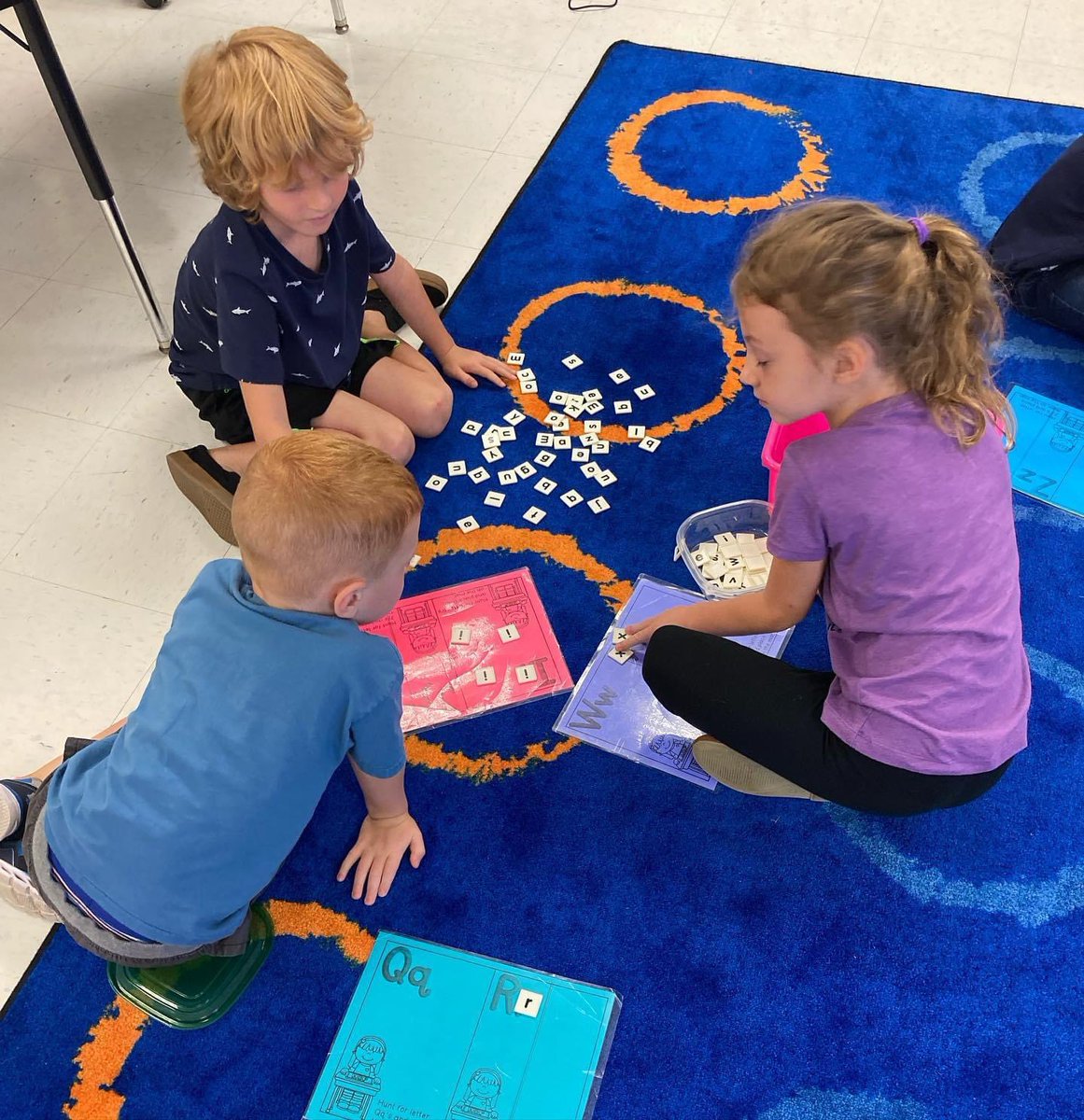 EcoffElementary's tweet image. Our littlest lions are rocking literacy stations in Mrs. Diegelmann’s room! #EcoffLions