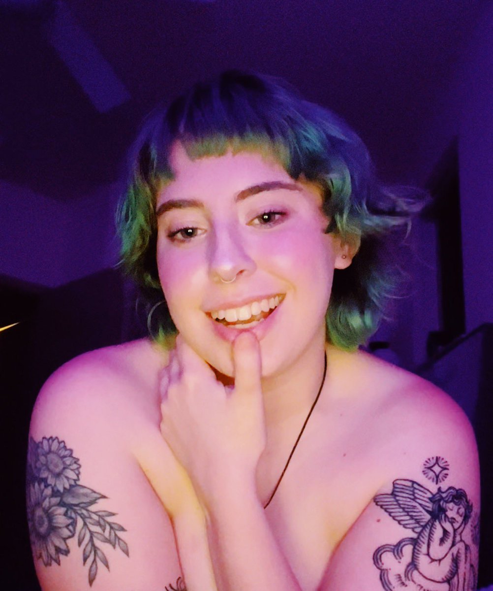 magiccamm's tweet photo. Entering my simp era 🤍 https://t.co/YyPDaiOQbx