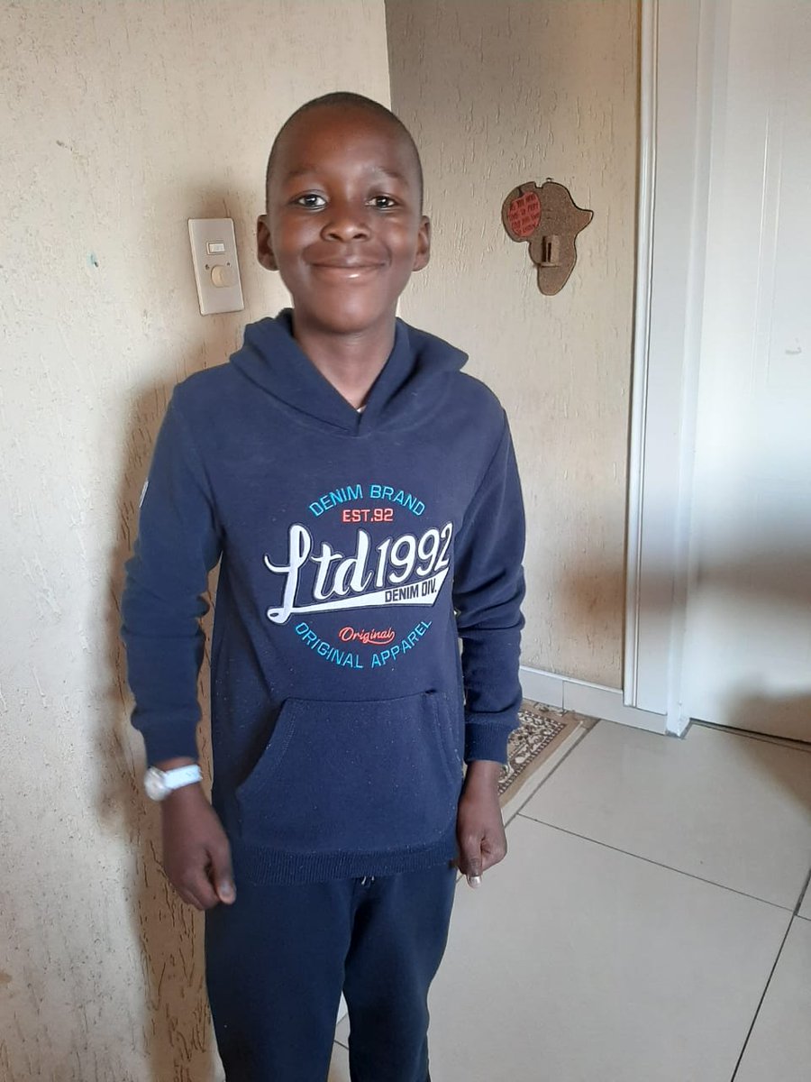 madlakati's tweet photo. #SparkWitpoortjie welcoming 2nd day of Spring with no uniform akere https://t.co/daYLuMrusJ