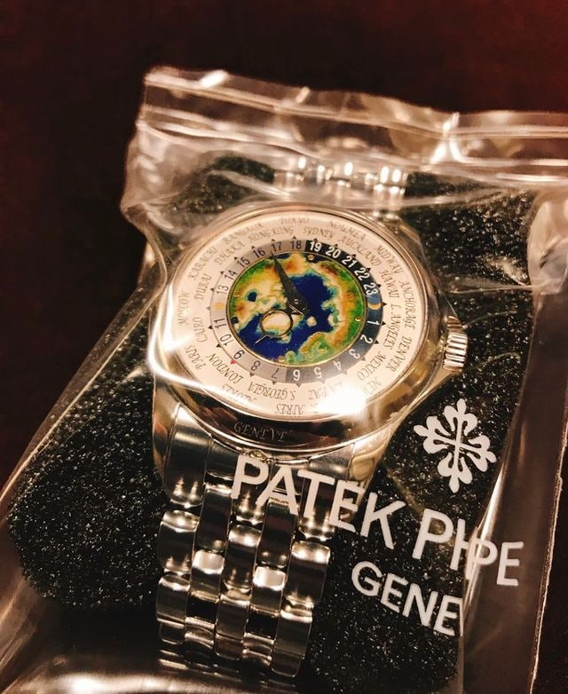 你隱藏在窯燒裡千年的秘密 #patekphilippe #5131p #worldtime #email #watches #watchesoftheday #instagood #lovewatches  #watchescollection #watchaddict #enamel #lovewatches