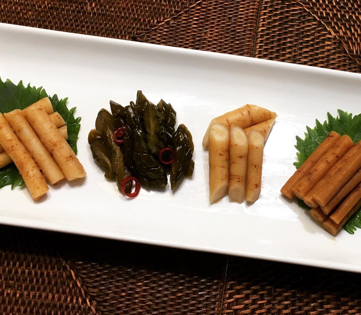 ToshihiroTochi1's tweet photo. <Tochigi Ambassador 3rd Edition>
An #Oyama-city, #Tochigi-based food￼￼ manufacturer, #Obaneya produces many delicious Japanese pickled vegetables available at the Nijiya grocery store in LA region. 
https://t.co/pRJsafHnYW

Great match with Japanese rice. Please try &amp;enjoy it!! https://t.co/vxKwsMhrYE