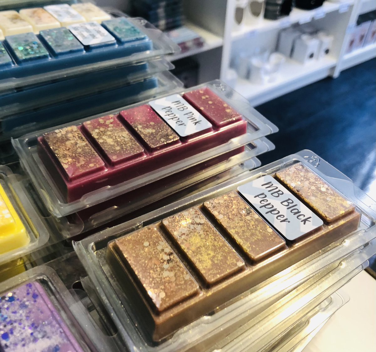 Morning #EarlyBiz not only do I have #waxmelt #sale currently in store and online but I also have another 12 Brand new #handmade #waxmelt #scents available #aftershave #perfume #dupe #inspired #scents 18 Yorkshire Street #bacup thedollybird.co.uk Open at 9.30am today