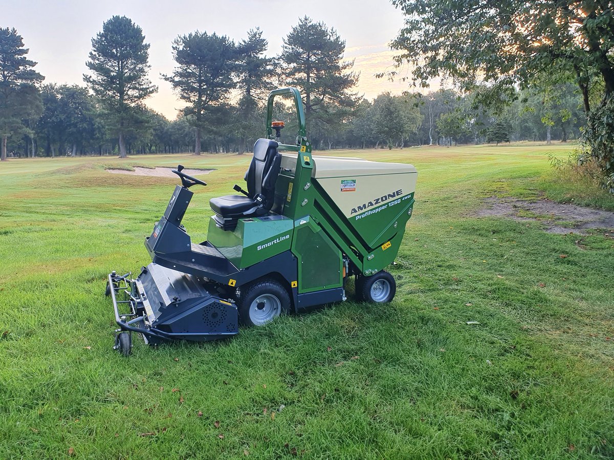 Early morning delivery thismorning delivering this new amazone profihopper 1250 thankyou for the continued business. <a href="/ormskirkgc/">Ormskirk Golf Club</a> <a href="/GcOrmskirk/">Ormskirk GC Greenstaff</a> <a href="/GGM_Ltd/">GGM Group Ltd</a>