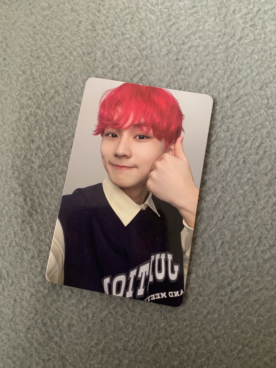 LudicAlate's tweet photo. Help RT! 
wts lfb ph manifesto 

Jungwon Manifesto:Day 1

𓏔 220 php
𓏔 onhand and in good condition 
𓏔 COD through SCO 
𓏔 dm to claim ! https://t.co/vYLdj8cWRw