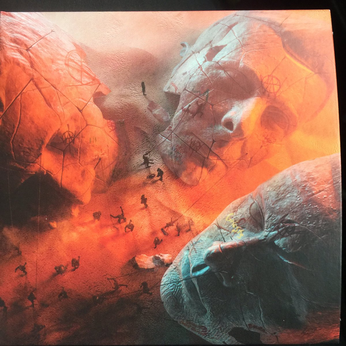 JustinGreenland's tweet image. Rocky musics this morning. #muse they rock and are quite catchy with this on #backtoform 👍🤔🙃🎉