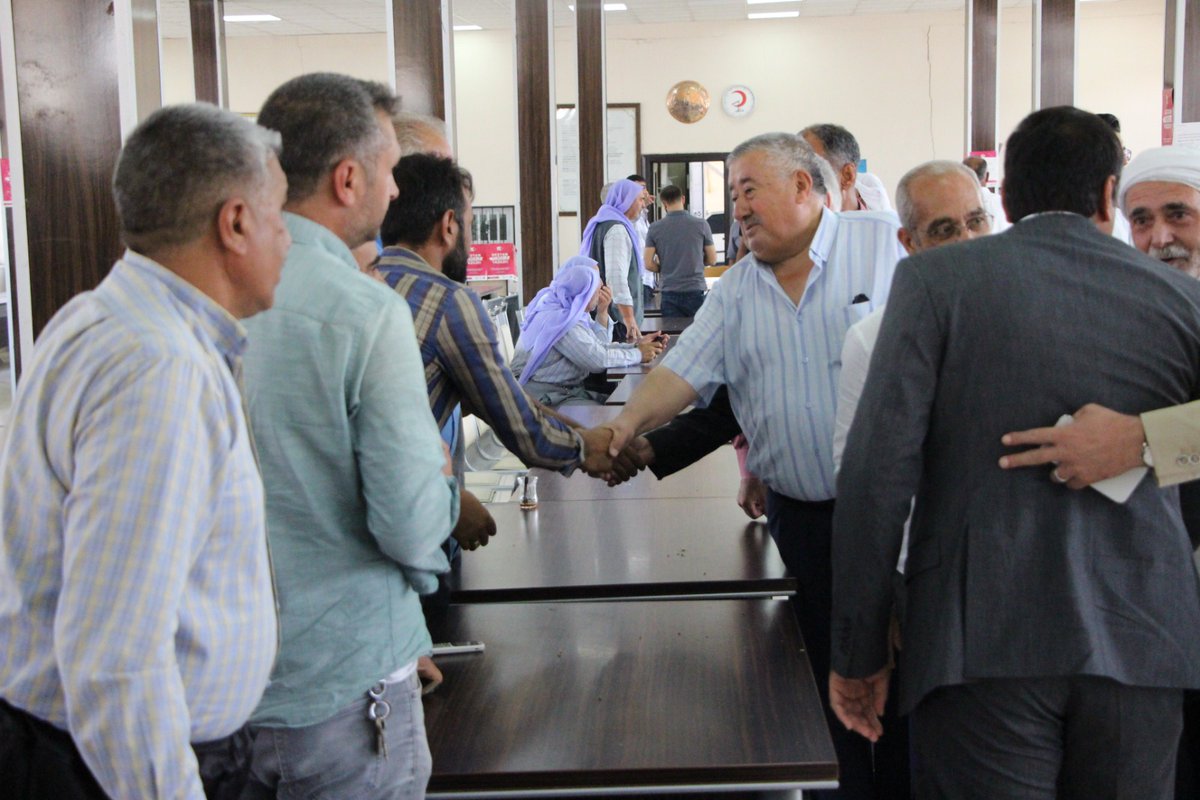 Adnanncel9's tweet photo. CHP il başkanımız ve il komisyon başkanlarımız ile beraber imam keskin buğday pazarı esnafımızı ziyaret ettik sorunlarını dinledik. https://t.co/HXb87QXnle
