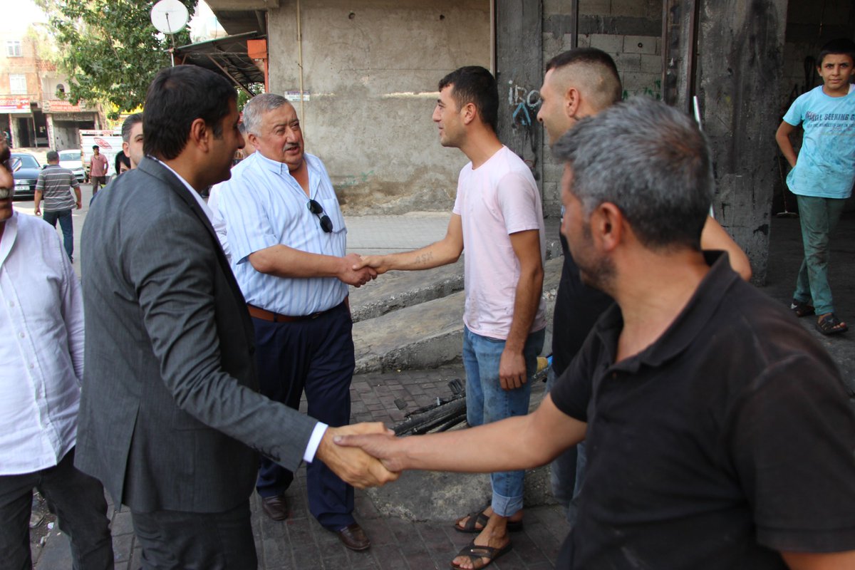 Adnanncel9's tweet photo. CHP il başkanımız ve il komisyon başkanlarımız ile beraber imam keskin buğday pazarı esnafımızı ziyaret ettik sorunlarını dinledik. https://t.co/HXb87QXnle