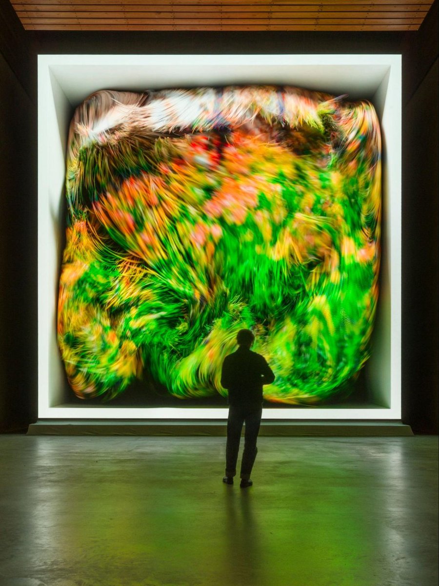 DATA JAKO UMĚNÍ, ale NFT to není jasný pane. Refik Anadol tvoří umělecké instalace z rozsáhlých datových sad. Tak jsme mu poskytli data Prahy. Výsledek? Instalace ušitá na míru našemu CAMPu.
Výstava bude součástí desátého ročníku 
<a href="/signalfestival/">Signal Festival</a> 
campuj.online/blog/z-campu-r…