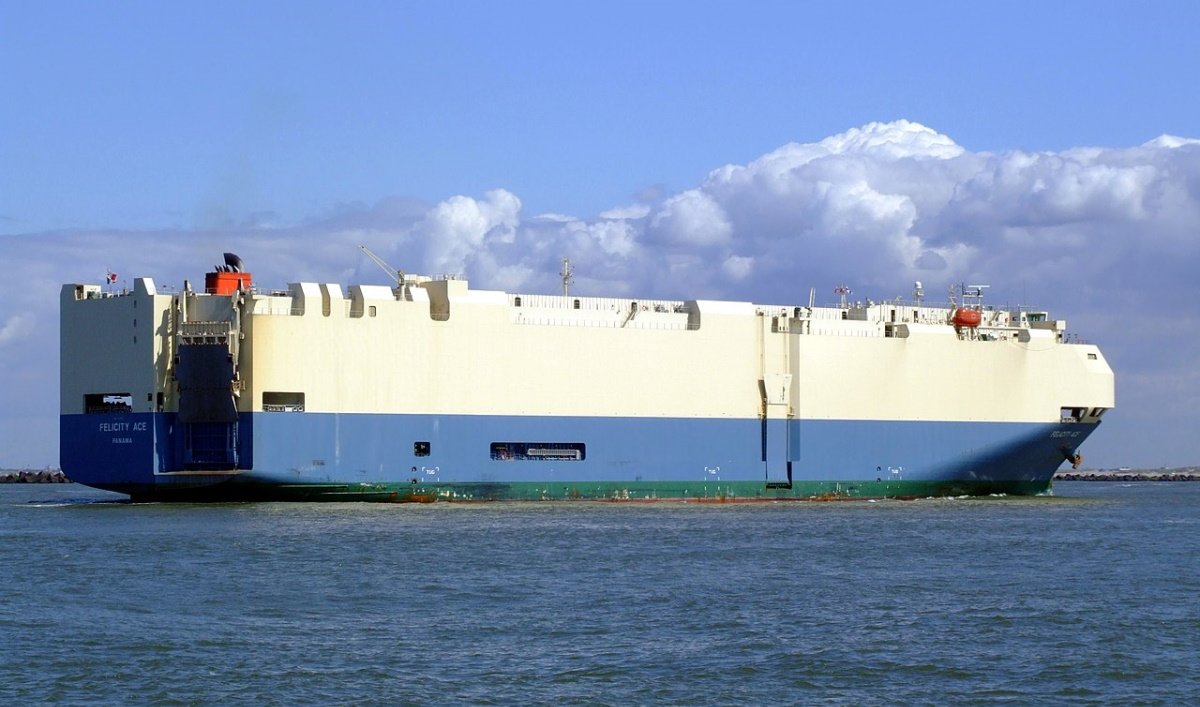 Batteries lithium-ion : des risques dans leur transport maritime - faceaurisque.com/2022/09/02/bat…