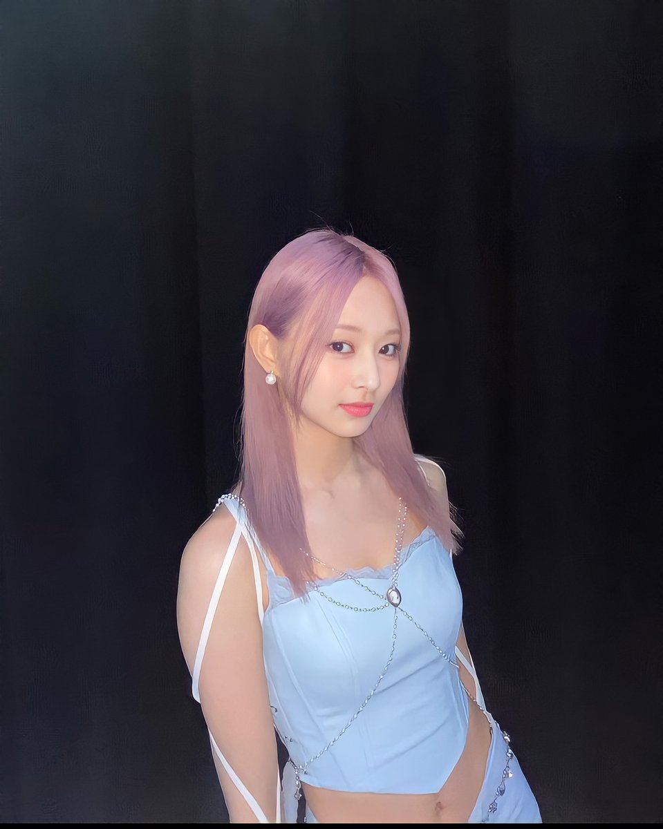 Wansu1020's tweet photo. Our pretty maknae🫶

#TZUYU #쯔위 https://t.co/Hg0oLTTq1P