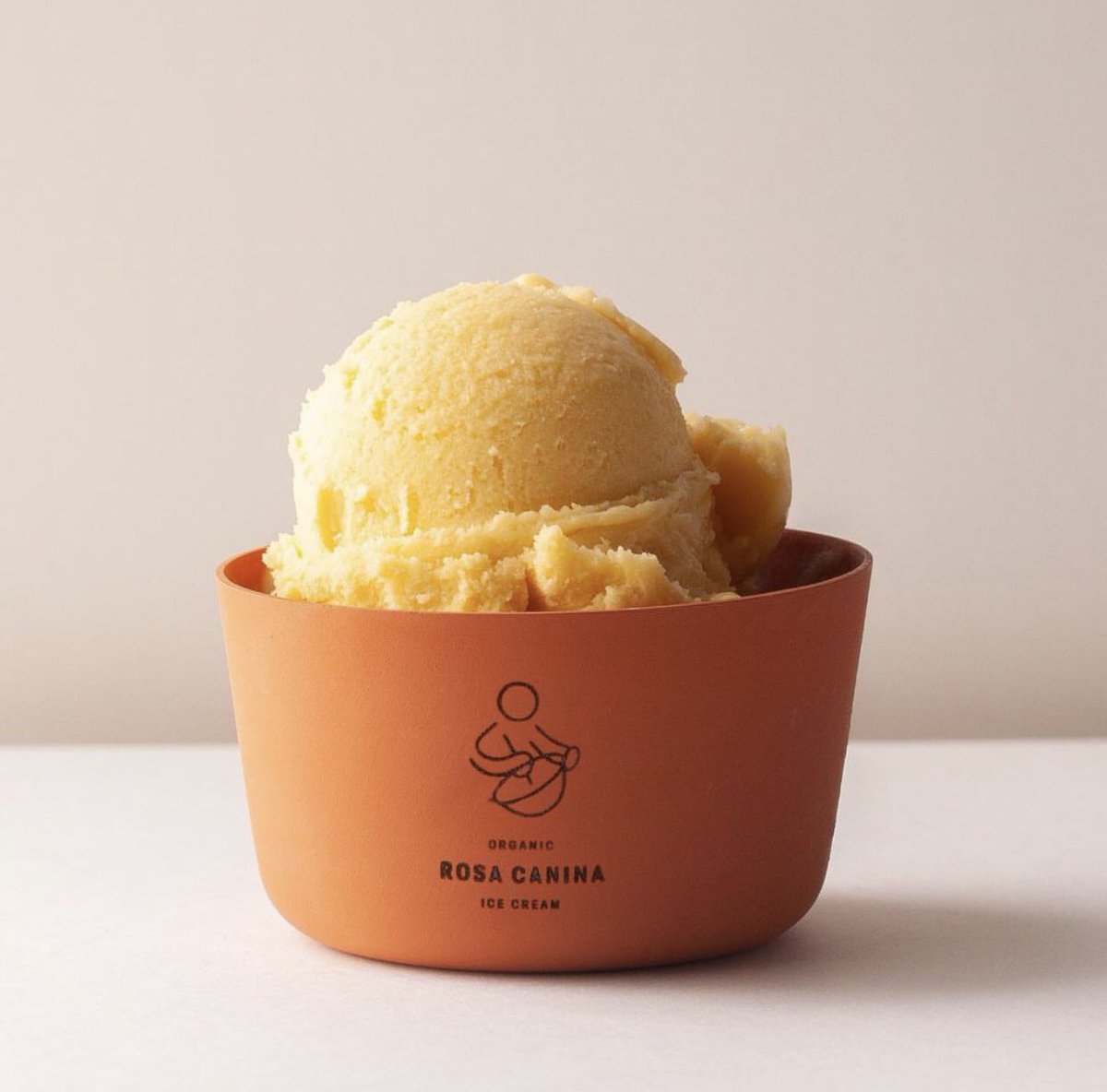 Gaeastar live in Berlin ! We can’t think of a better way to enjoy ice cream 🍦than in a cup that comes from the earth 🌍
 
#gaeastar #sustainability #icecream #noplastic