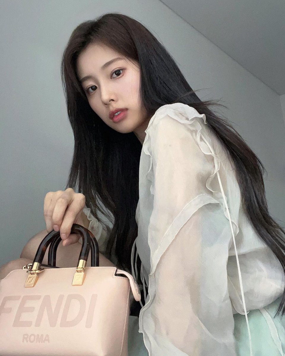 picshyewon's tweet image. ig update