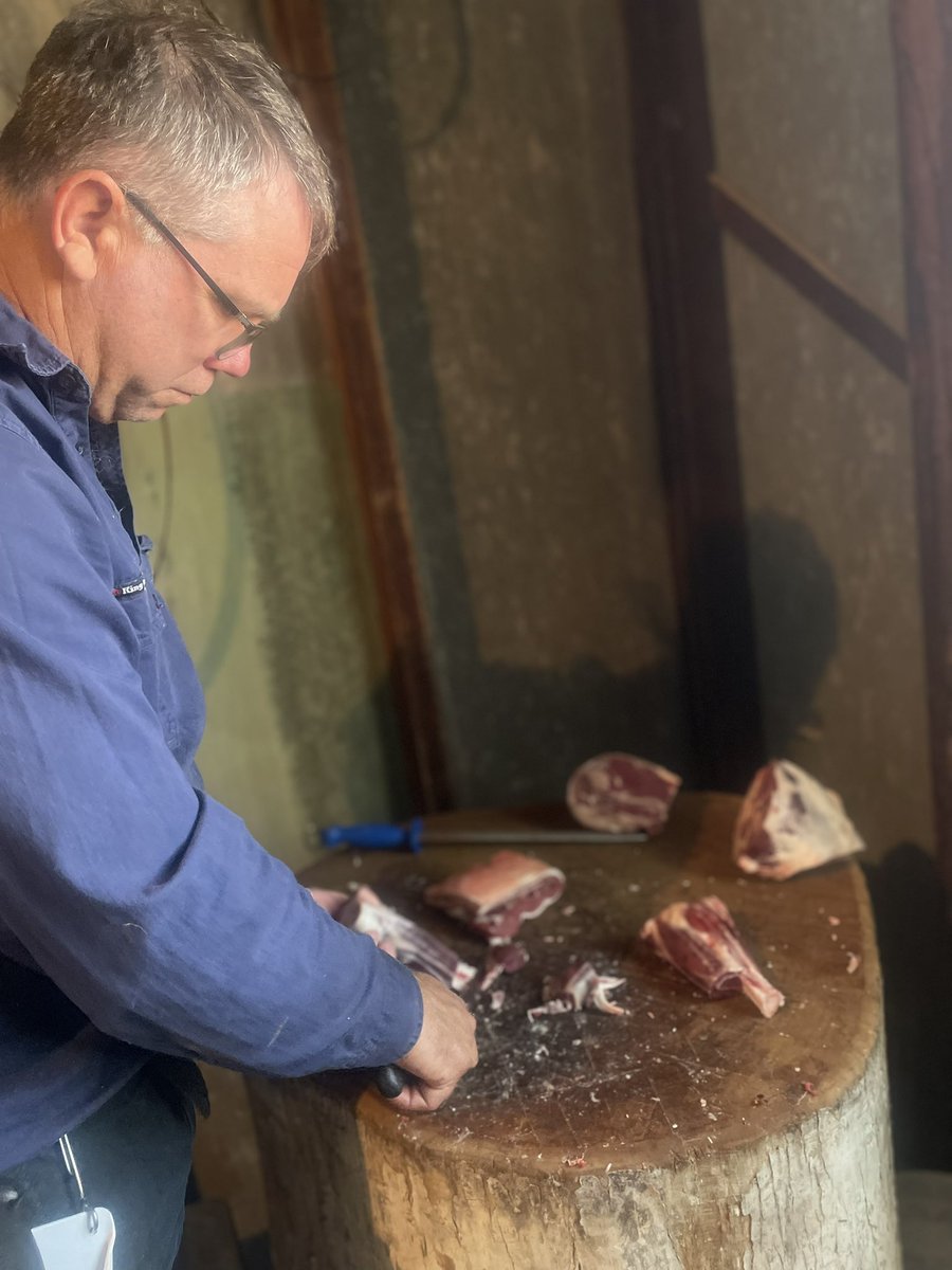 natbeard19's tweet photo. Have spent the entire day so far cutting and dressing lamb. We’ve even done some fancy French cutlet roasts and stuffed and boned shoulder and leg roasts. Now to rest this sore body #freezerisfull #farmlife https://t.co/b1r94gvj7x
