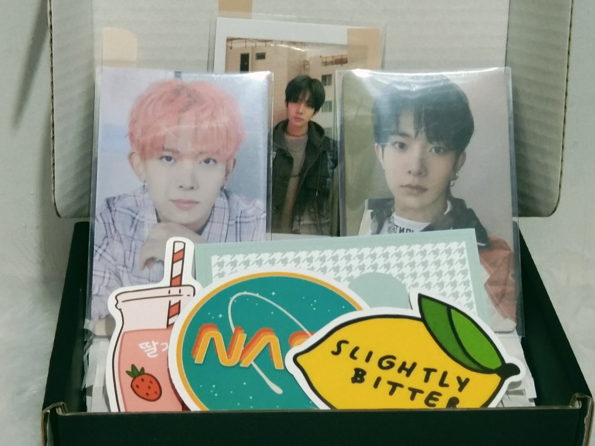 jcielhscartz's tweet photo. โขยฐ. *เฟ #jee_mailz from @woncollect #wonithanks
binuksan ko agad pagkadating ko from school, iba talaga kilig kapag stress ka tapos maguunbox ng pogi >< thank you seller for the smooth transaction and freebies !! https://t.co/CY0T3Yev5p
