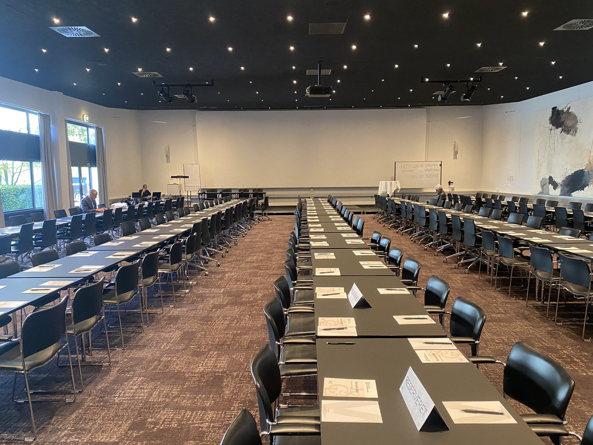 MMLauridsen's tweet photo. The annual meeting for gastroenterologists is on - it’s going to be a good day! @MontagneseSara #dsgh @HepatoEpi @HGronbaek @liselottegluud https://t.co/ts0YRlFTbW