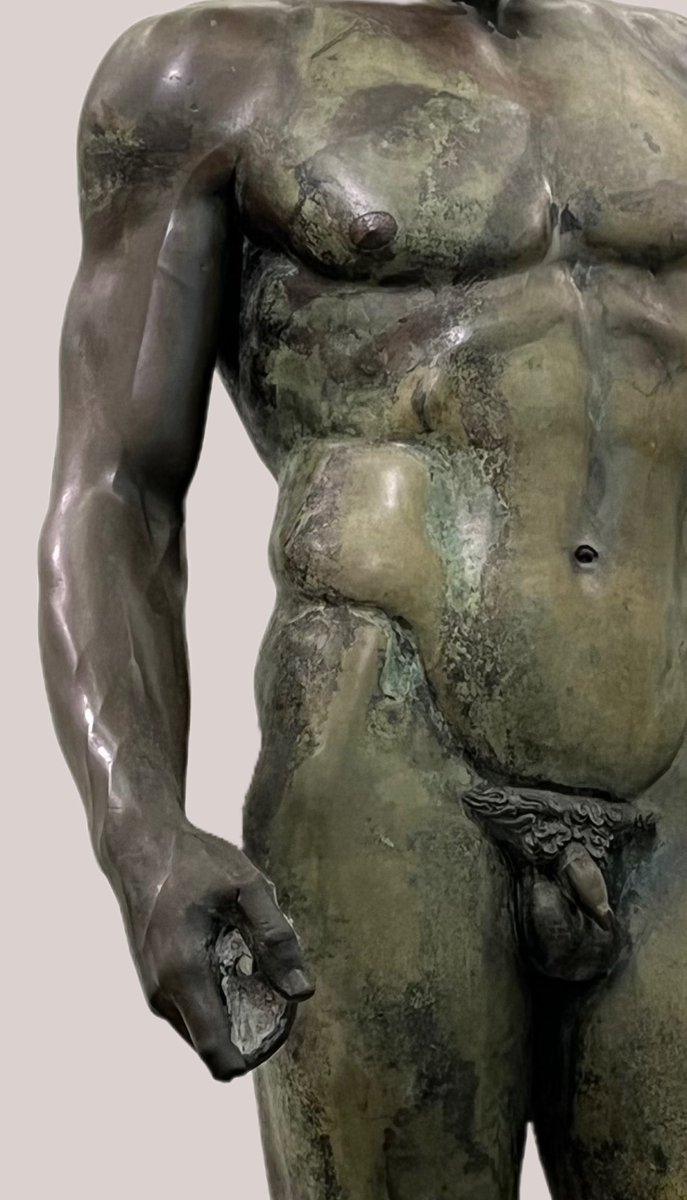 WanderLele's tweet photo. Scoperti il 16 agosto 1972 casualmente durante un’immersione, i #BronzidiRiace sono una perfetta testimonianza dell’arte greca del V secolo a.C.
Due statue di bronzo alti poco meno di 2m, da ammirare i dettagli fisici. 
#Calabria #Italia #MagnaGrecia #Arte #ReggioCalabria #Museo https://t.co/YPdBriIWQw